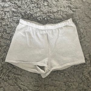 light grey aritiza sweat shorts